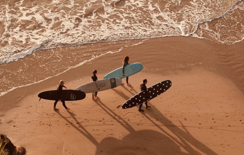 Start surfing with a professional